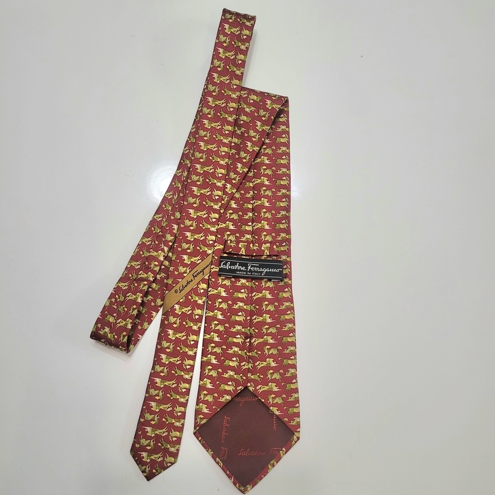 Salvatore Ferragamo Red and Yellow Men's Tie with horse Silk 100% Made In Italy